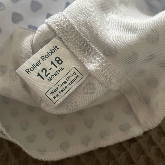 Roller Rabbit Pajama Top 12-18 months - Picture 5 of 6